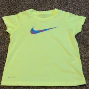 Nike girls tee shirt